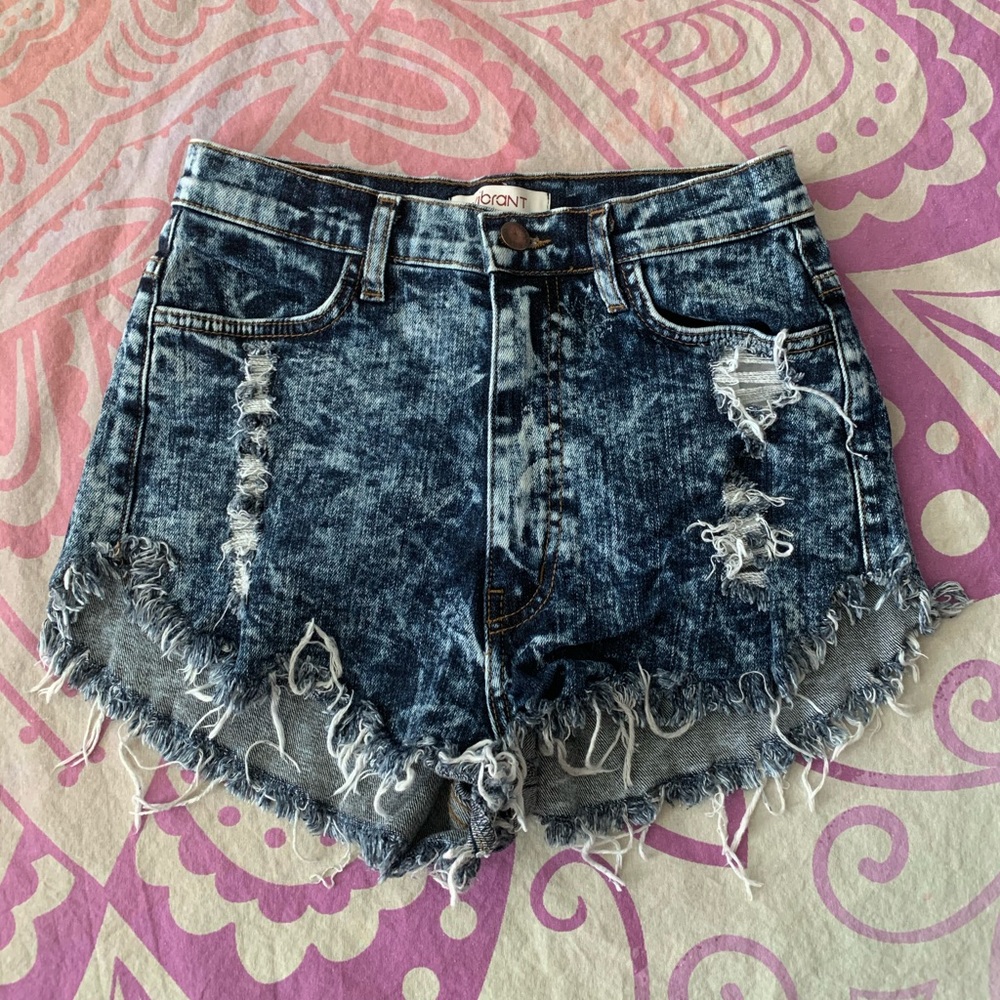 Acid washed shorts
